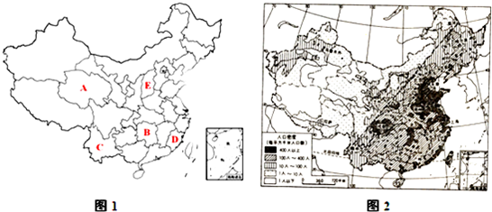 读中国行政区划图和中国人口密度图回答下